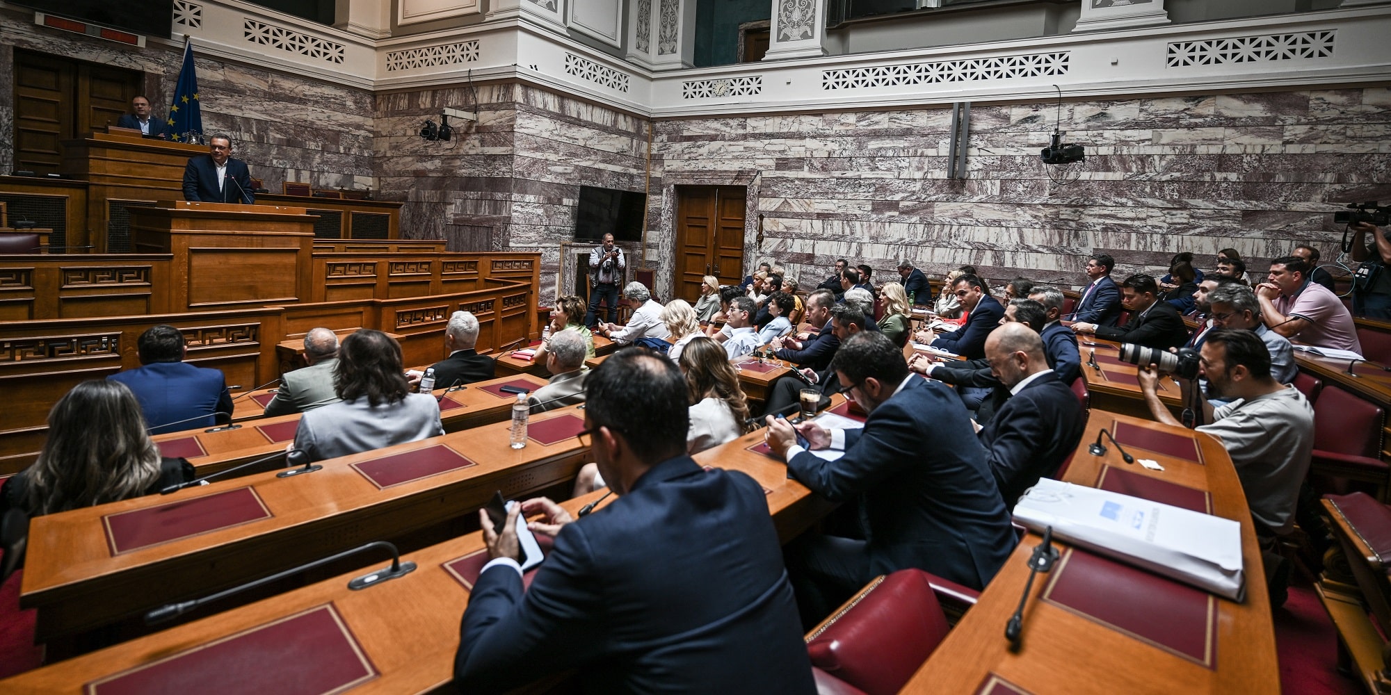 Η συνεδρίαση της ΚΟ του ΣΥΡΙΖΑ στη Βουλή