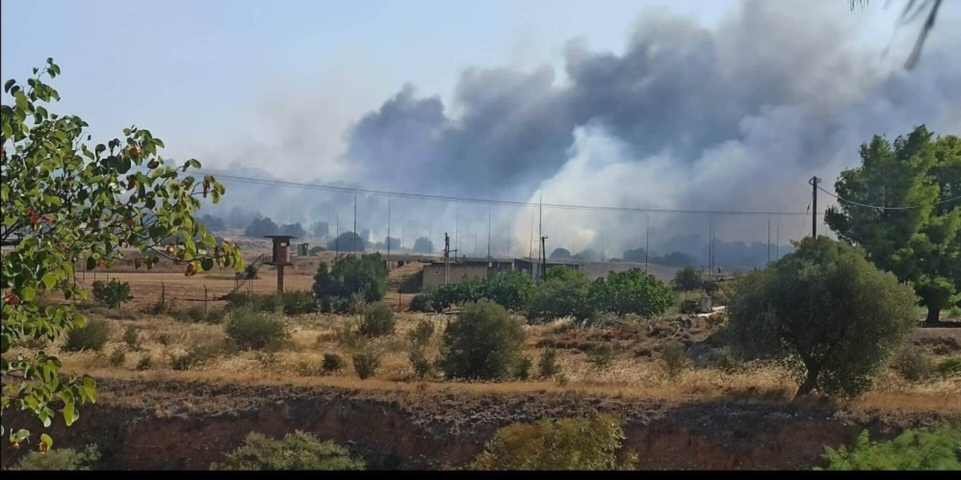 Εικόνα από τη φωτιά στον Ασπρόπυργο