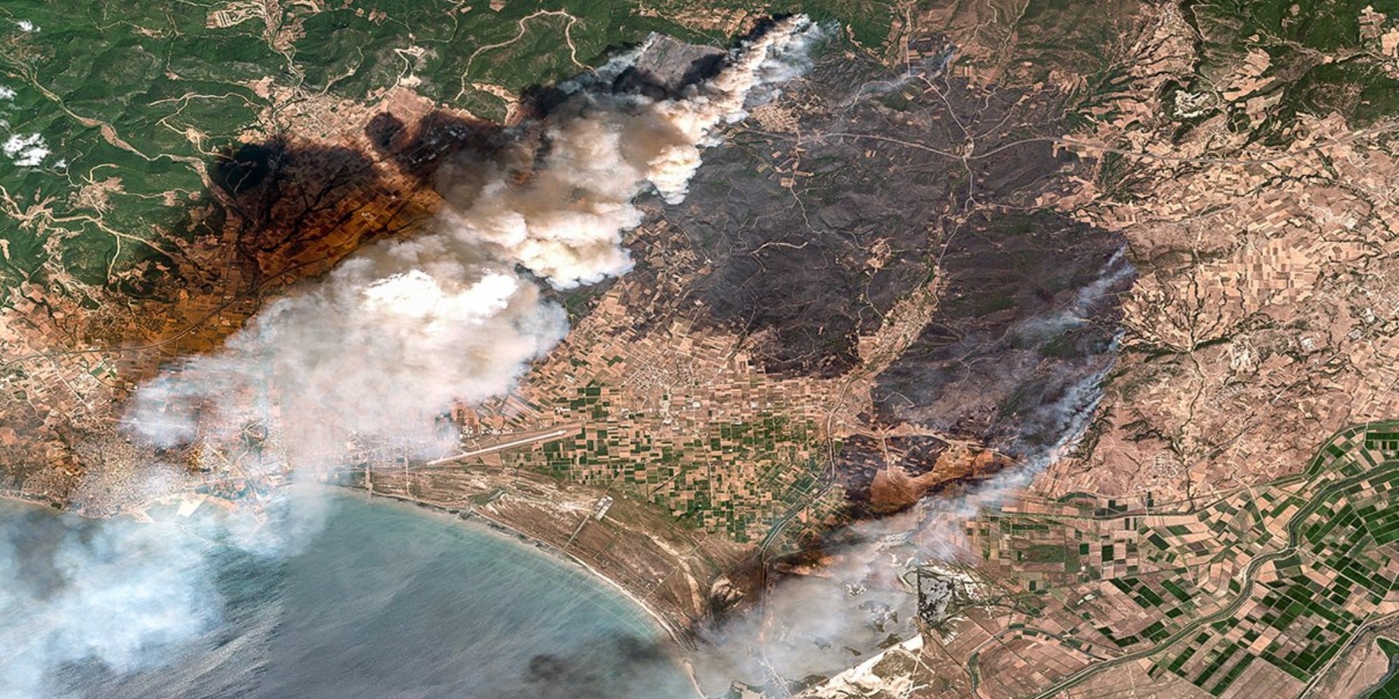 Δορυφορική εικόνα από τη φωτιά στην Αλεξανδρούπολη