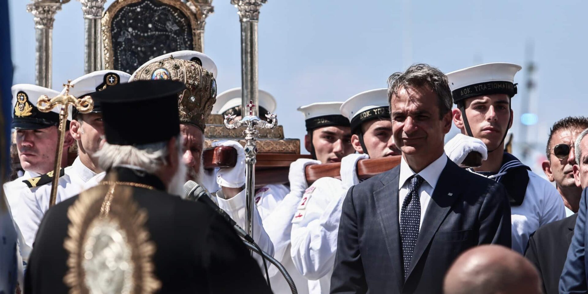 O Κυριάκος Μητσοτάκης στην Τήνο