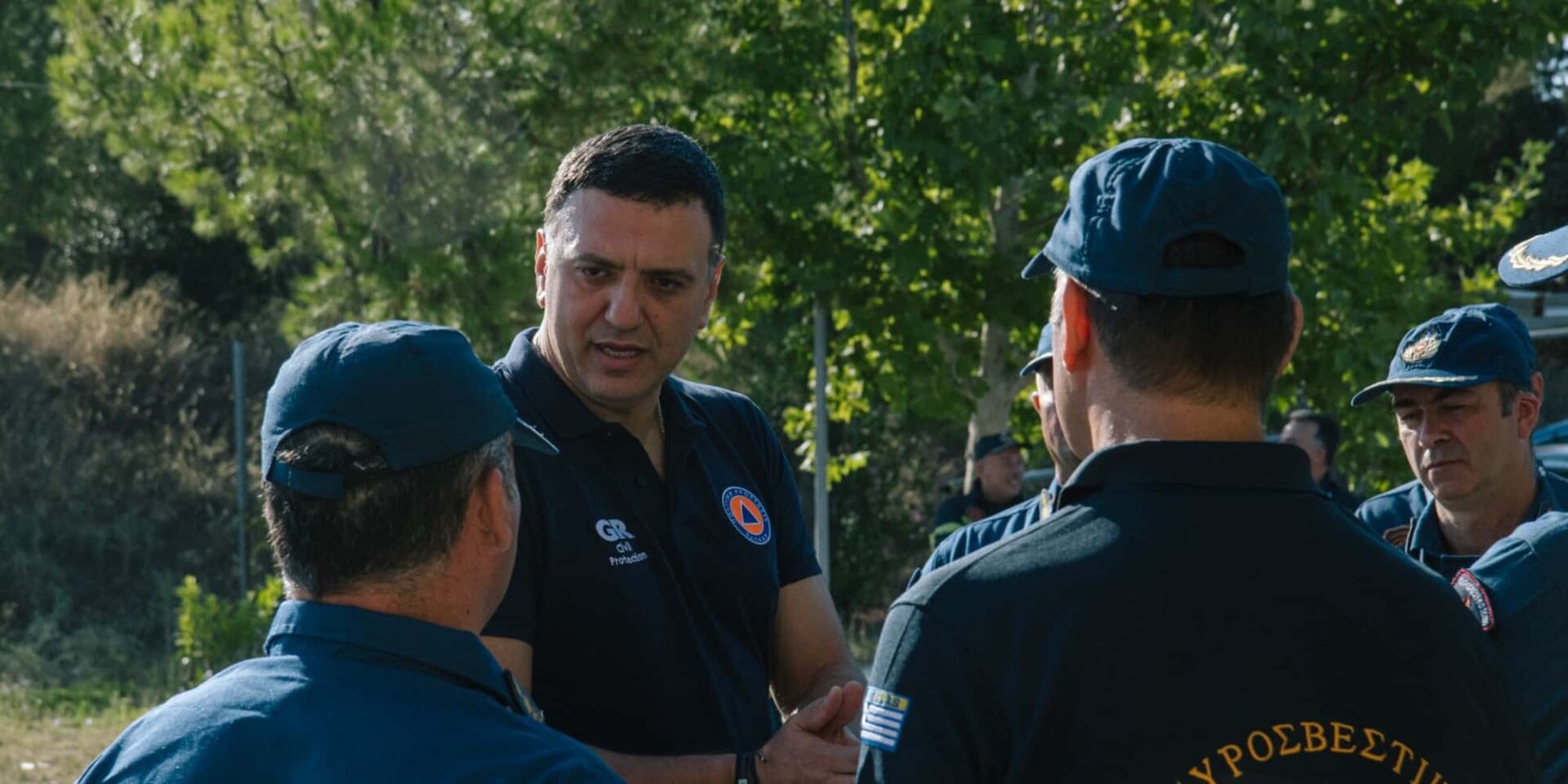 Ο Βασίλης Κικίλιας συνομίλησε με πυροσβέστες