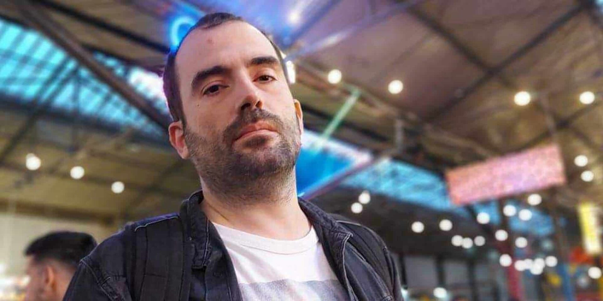 Ο δημοσιογράφος Αντώνης Χρυσουλάκης