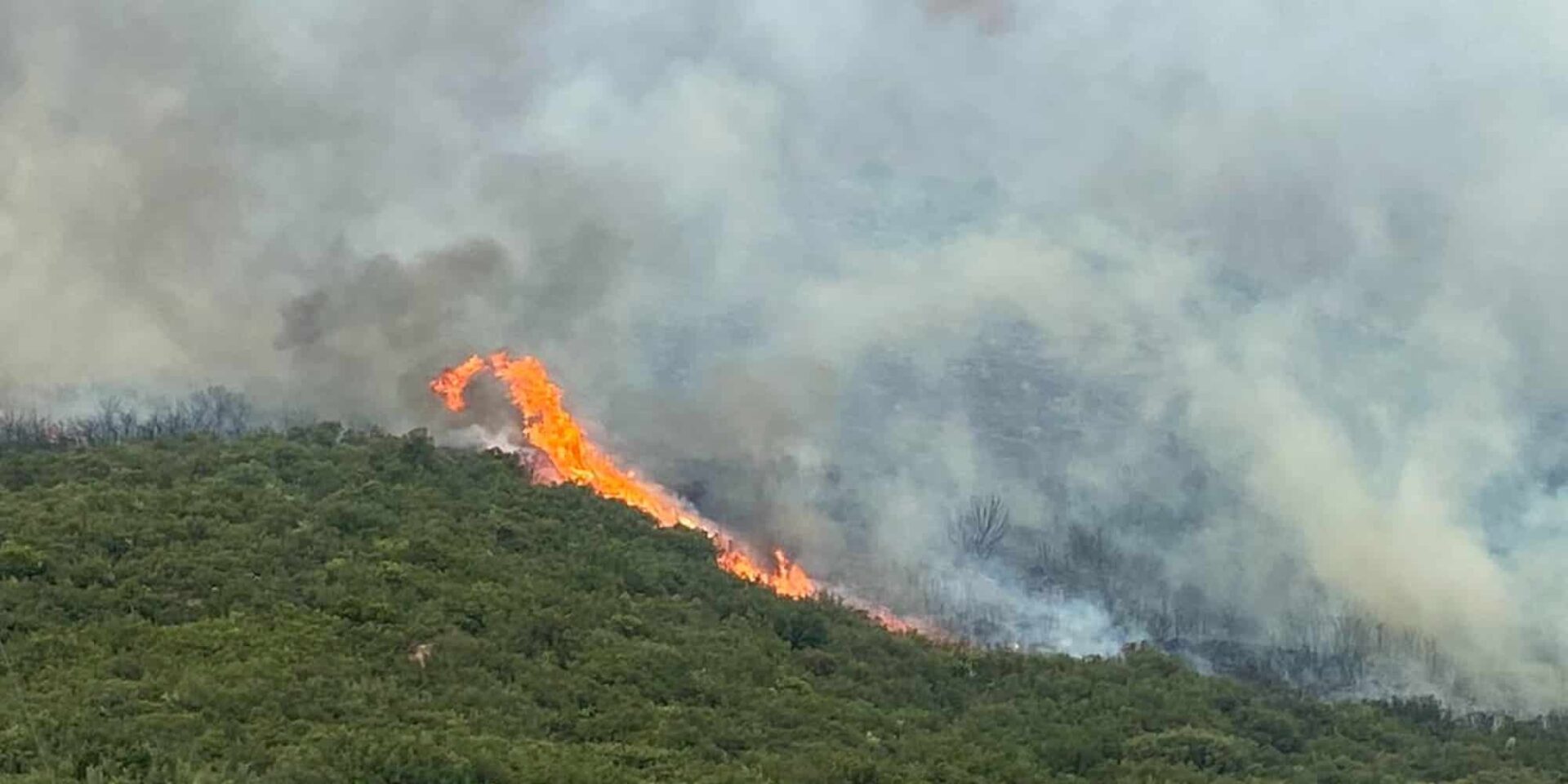 Φωτιά στη Μακρακώμη