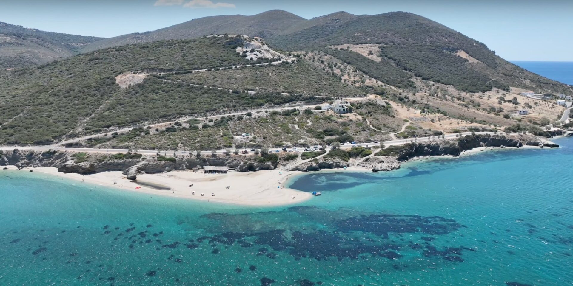 Η εξωτική παραλία της Μεγάλης Άμμου στο Μαρμάρι Ευβοίας