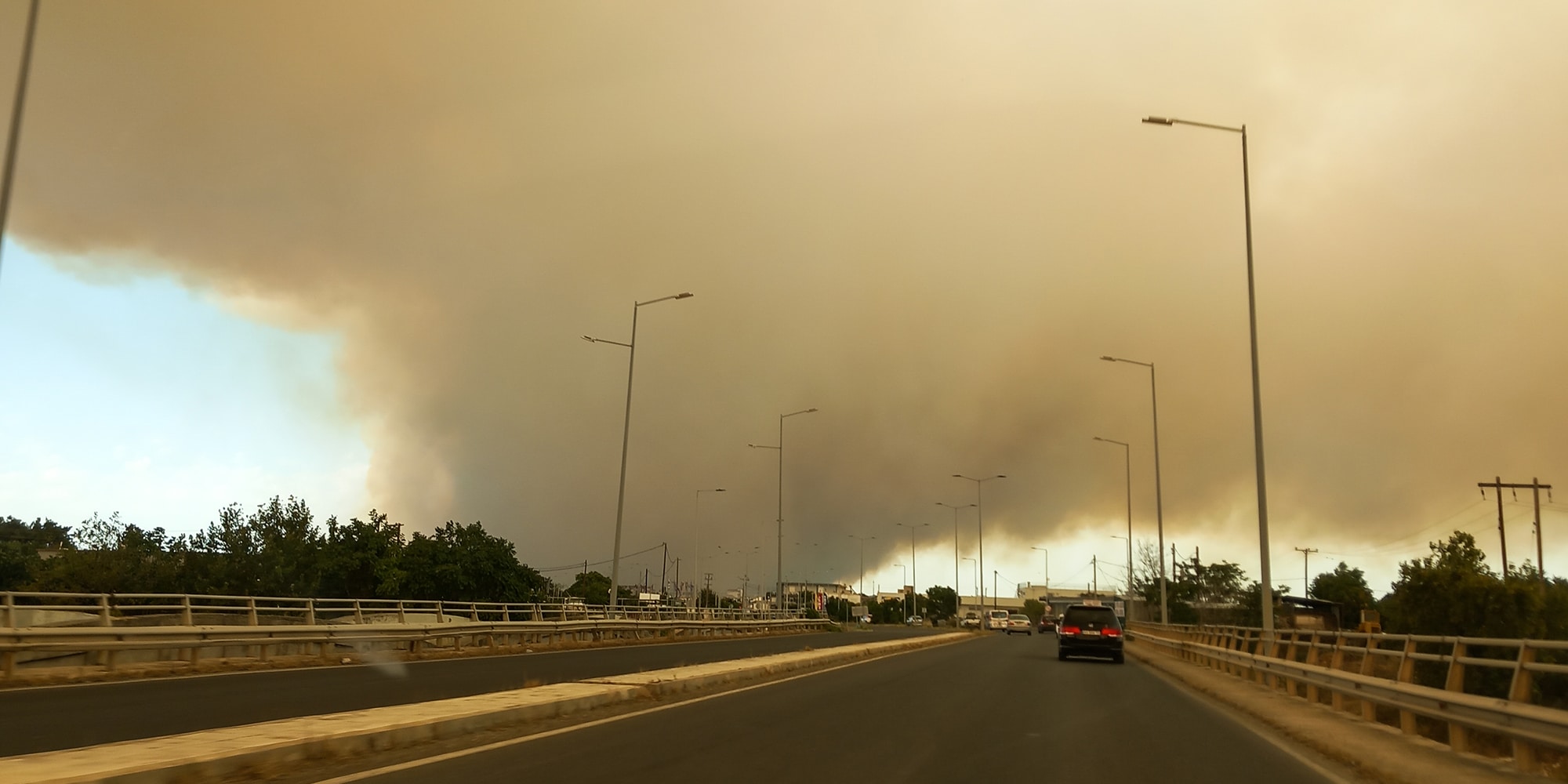 Εικόνα από τη φωτιά στην Αλεξανδρούπολη