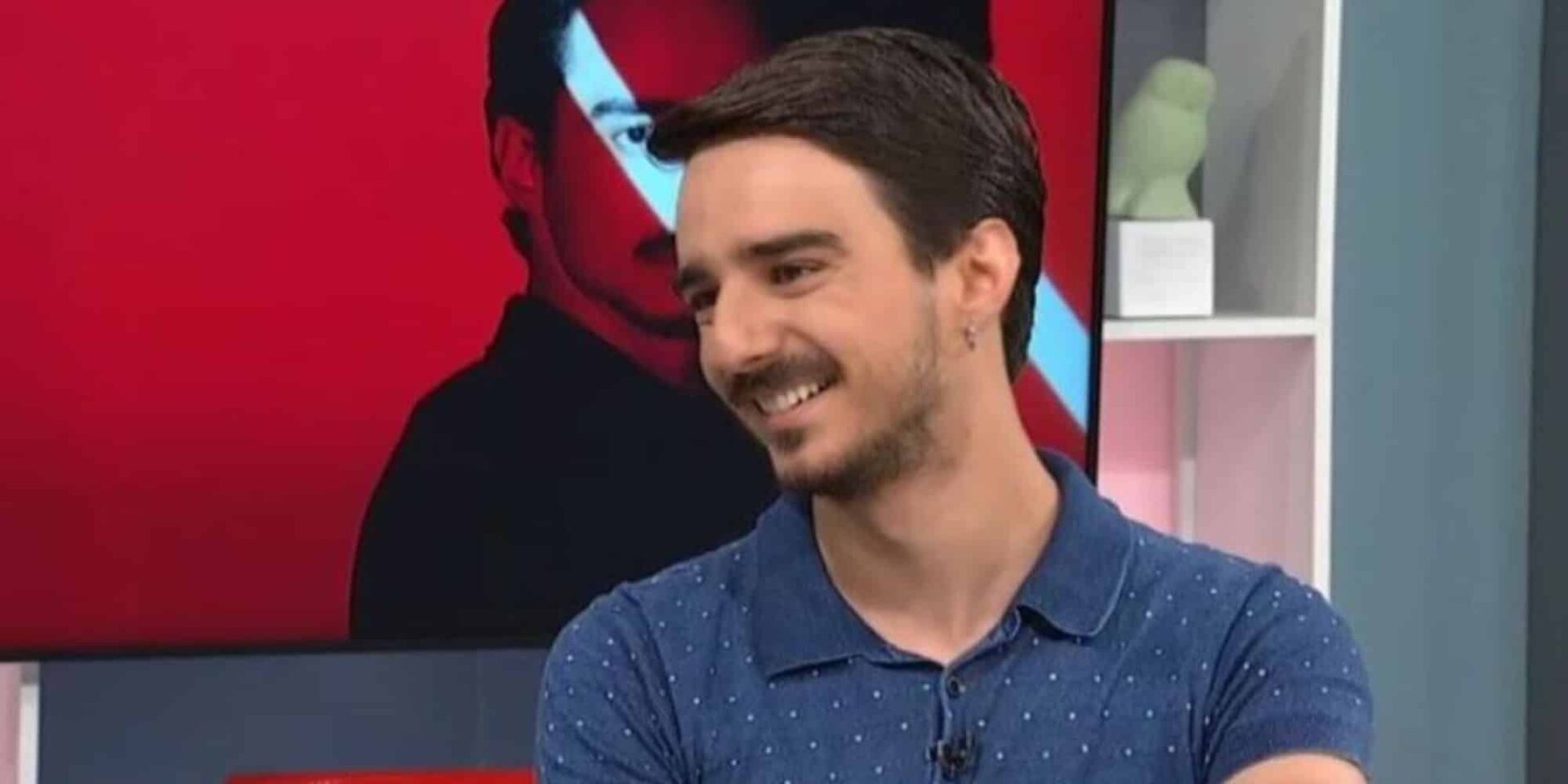 Ο Στρατής Χατζησταματίου που υποδύεται τον Μανώλη στη σειρά «Σασμός»