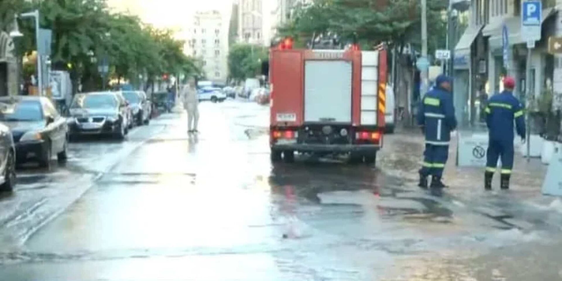 Έσπασε αγωγός ύδρευσης στη Θεσσαλονίκη