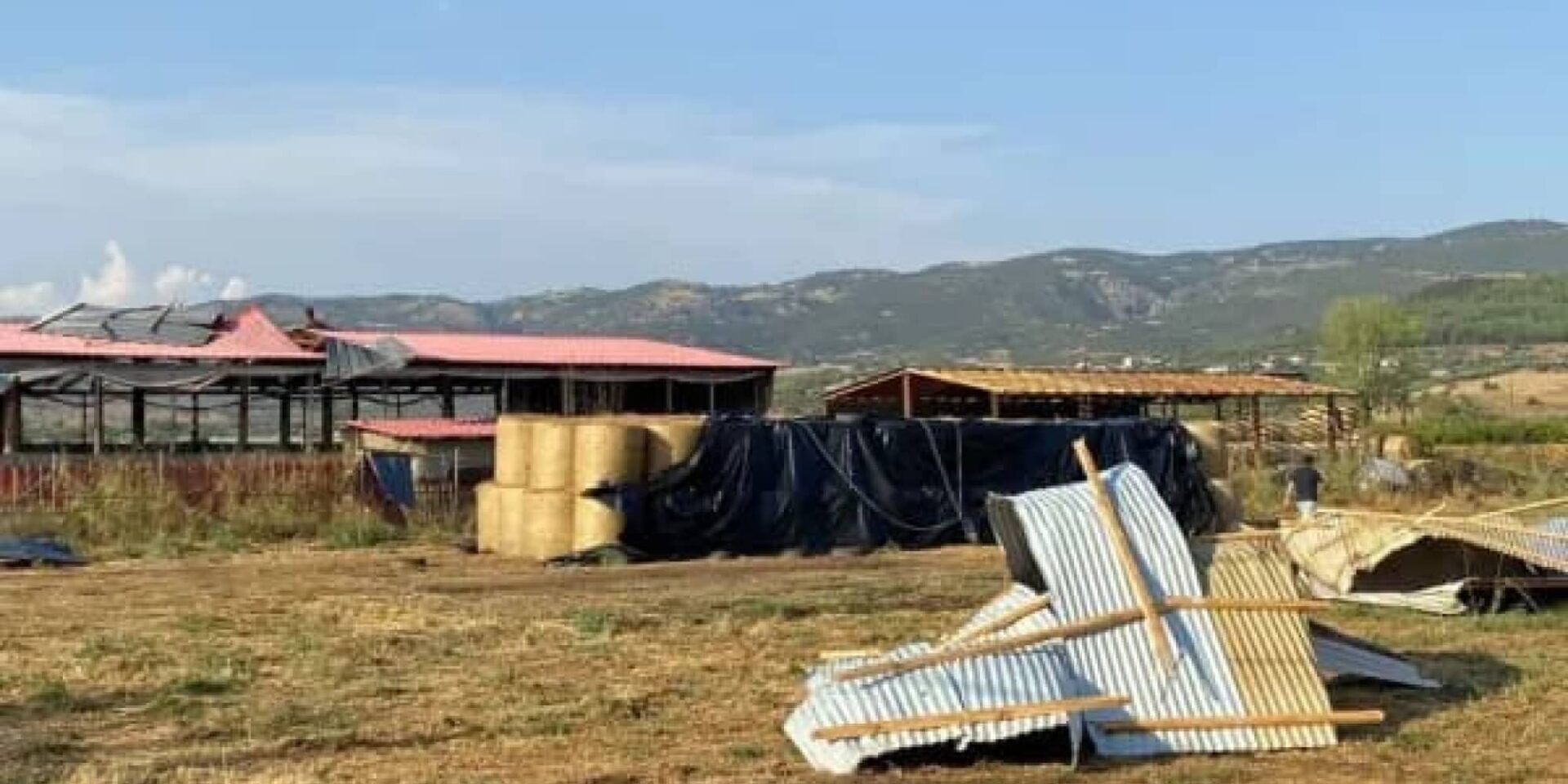 Μεγάλες ζημιές από χαλαζόπτωση στα Τρίκαλα