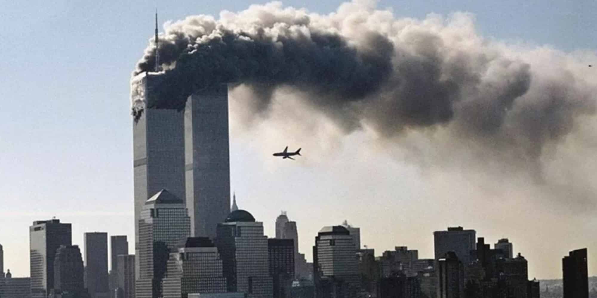 Εικόνα από την επίθεση στους δίδυμους πύργους την 11η Σεπτεμβρίου 2001
