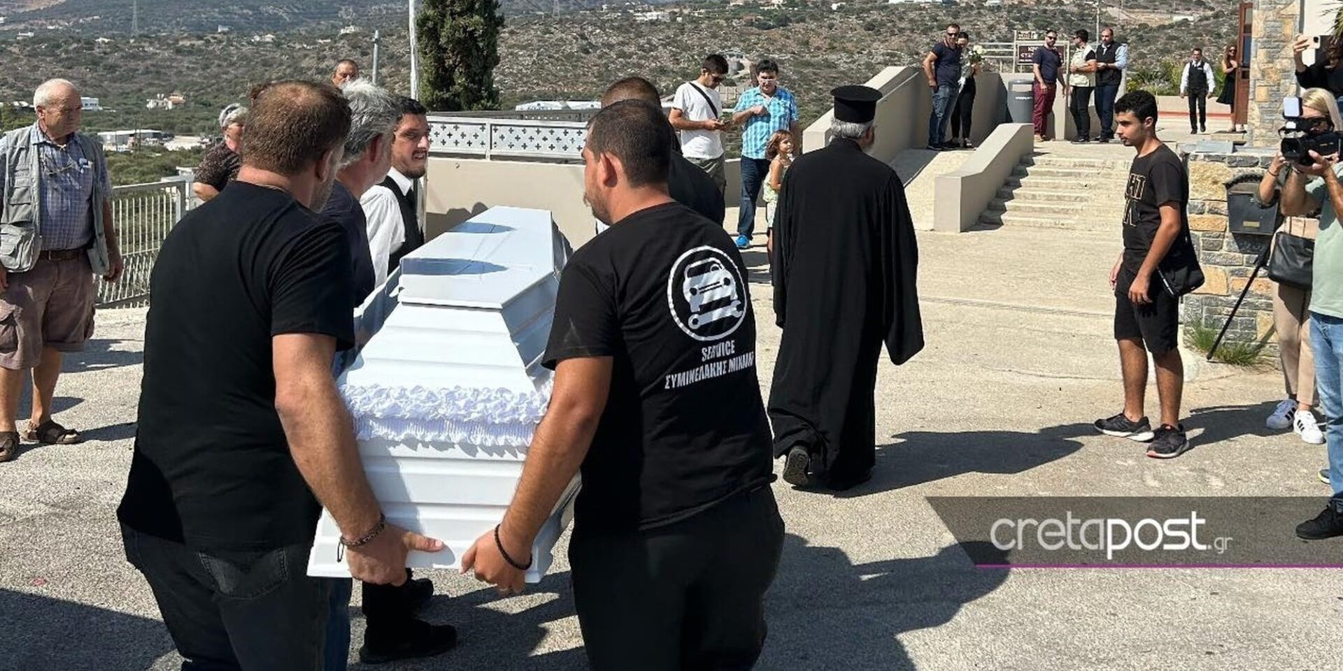 Το φέρετρο του Αντώνη