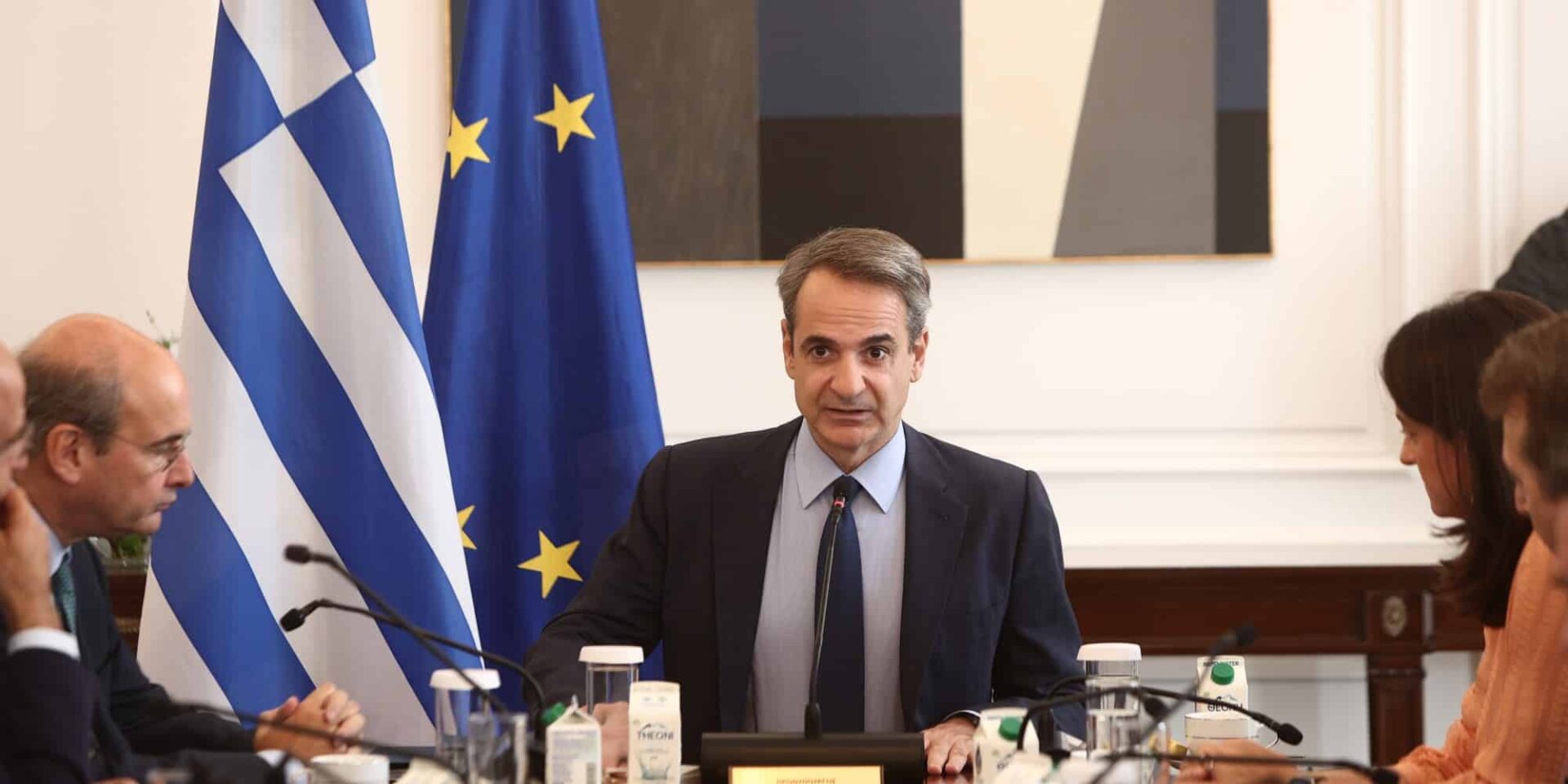 Ο Κυριάκος Μητσοτάκης σε υπουργικό συμβούλιο