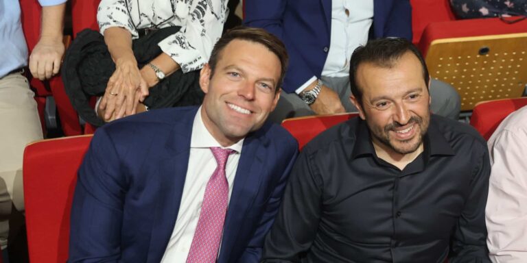 ΣΥΡΙΖΑ: Πέρασε με οριακή πλειοψηφία η πρόταση Κασσελάκη για αλλαγές προσώπων -«Καρατομήθηκε» ο Φάμελλος, νέος πρόεδρος ΚΟ ο Νίκος Παππάς