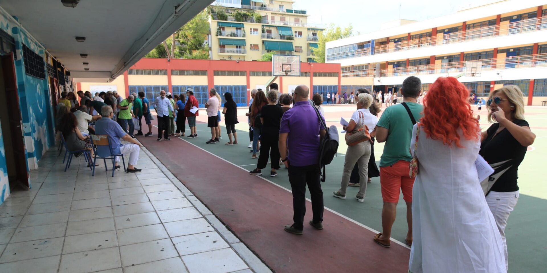 Ουρές για τις εκλογές του ΣΥΡΙΖΑ