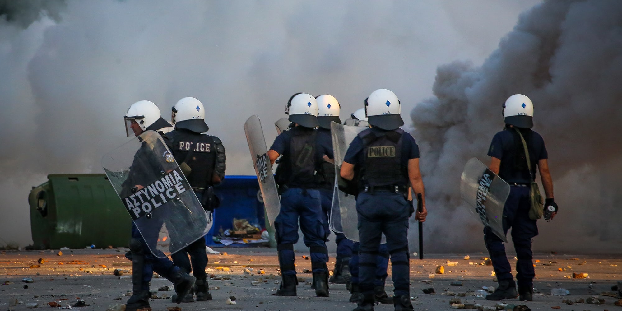 Επεισόδια ανάμεσα σε αστυνομικούς και αγνώστους