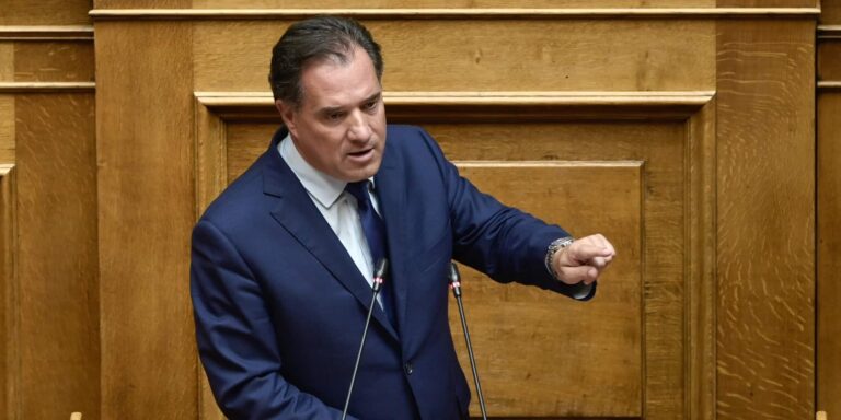 Γεωργιάδης: «Εξετάζεται η εφαρμογή συστήματος τεχνητής νοημοσύνης για τις εφημερίες στα δημόσια νοσοκομεία»
