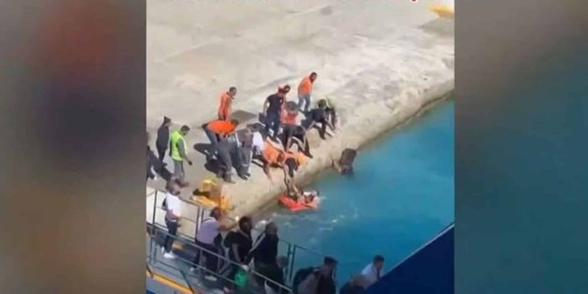 Στην Τήνο γυναίκα έπεσε στη θάλασσα