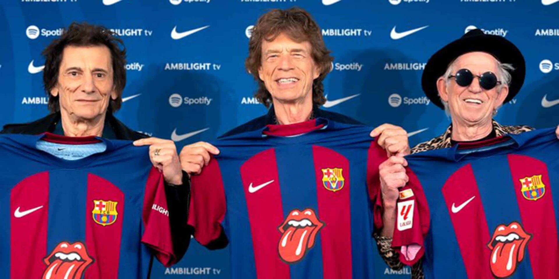 Οι Roling Stones με τη φανέλα της Μπαρτσελόνα