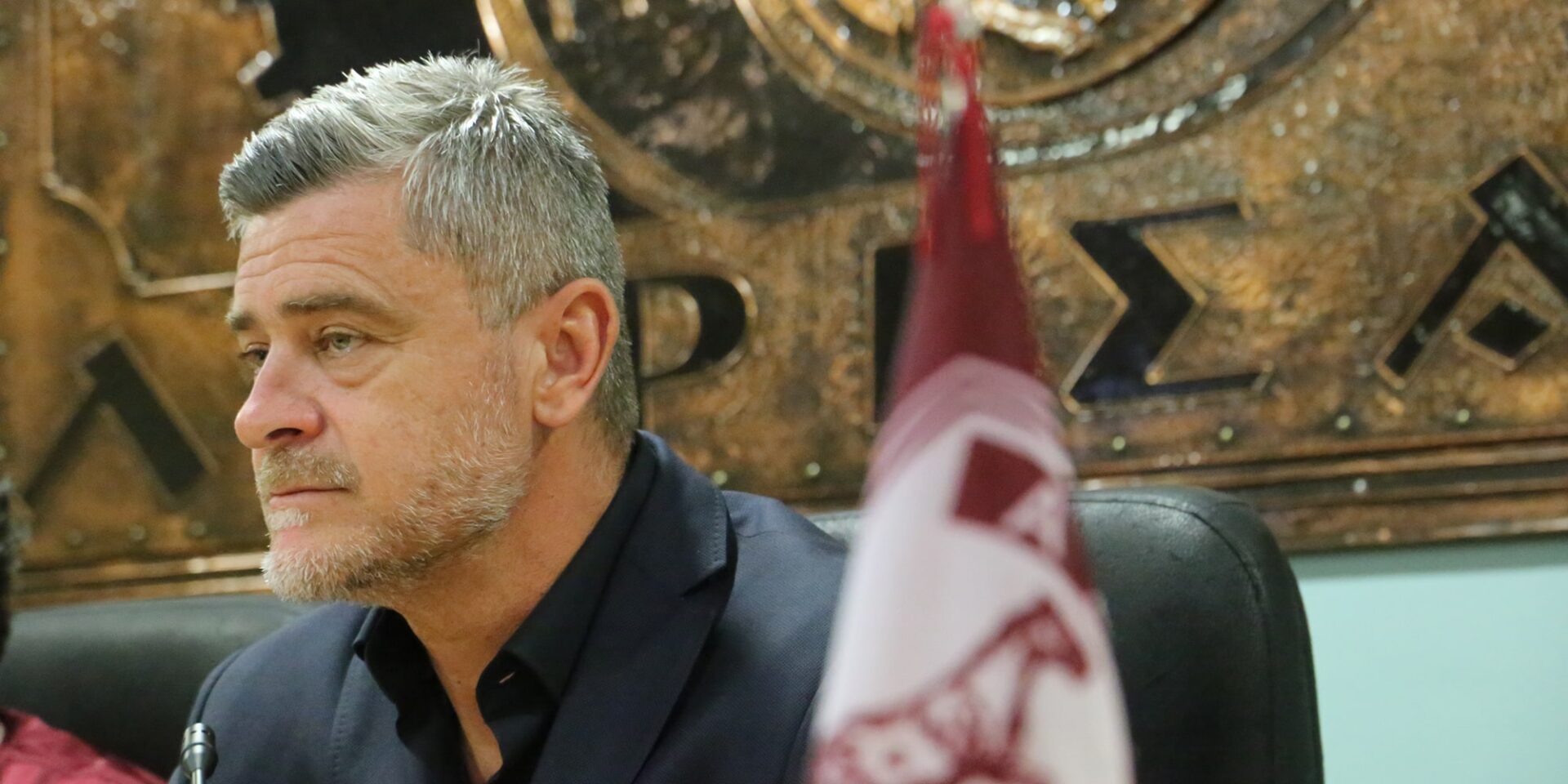 Ο προπονητής της ΑΕΛ, Παύλος Δερμιτζάκης
