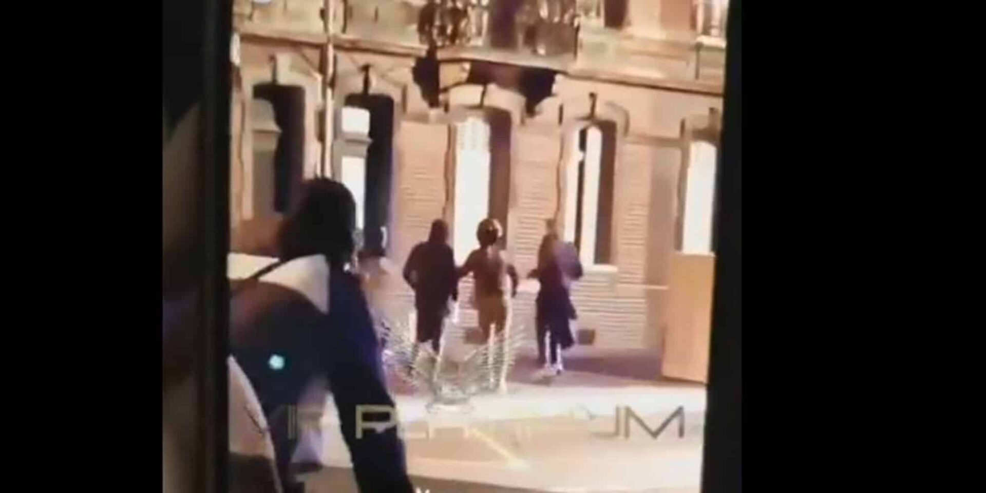Εικόνα από την επίθεση στη Γαλλία