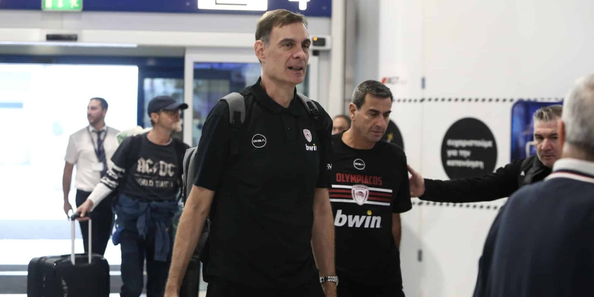 O Γιώργος Μπαρτζώκας