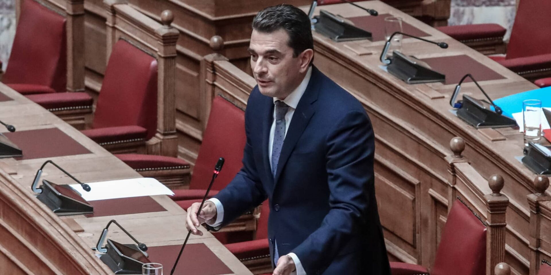 Ο Κώστας Σκρέκας