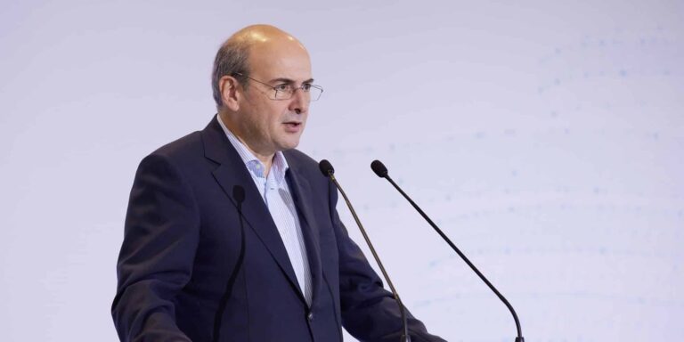 Χατζηδάκης: «Πακέτα ακινήτων του Δημοσίου σε διαγωνισμούς αξιοποίησης – Οι έξι άξονες δράσης»