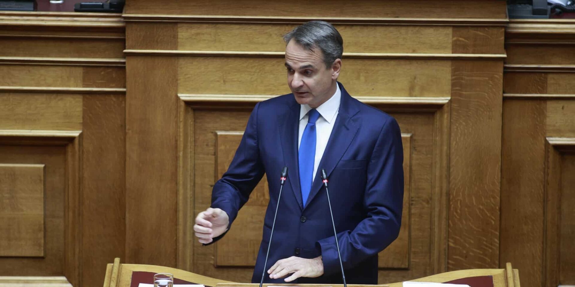 O Κυριάκος Μητσοτάκης στην Ολομέλεια της Βουλής