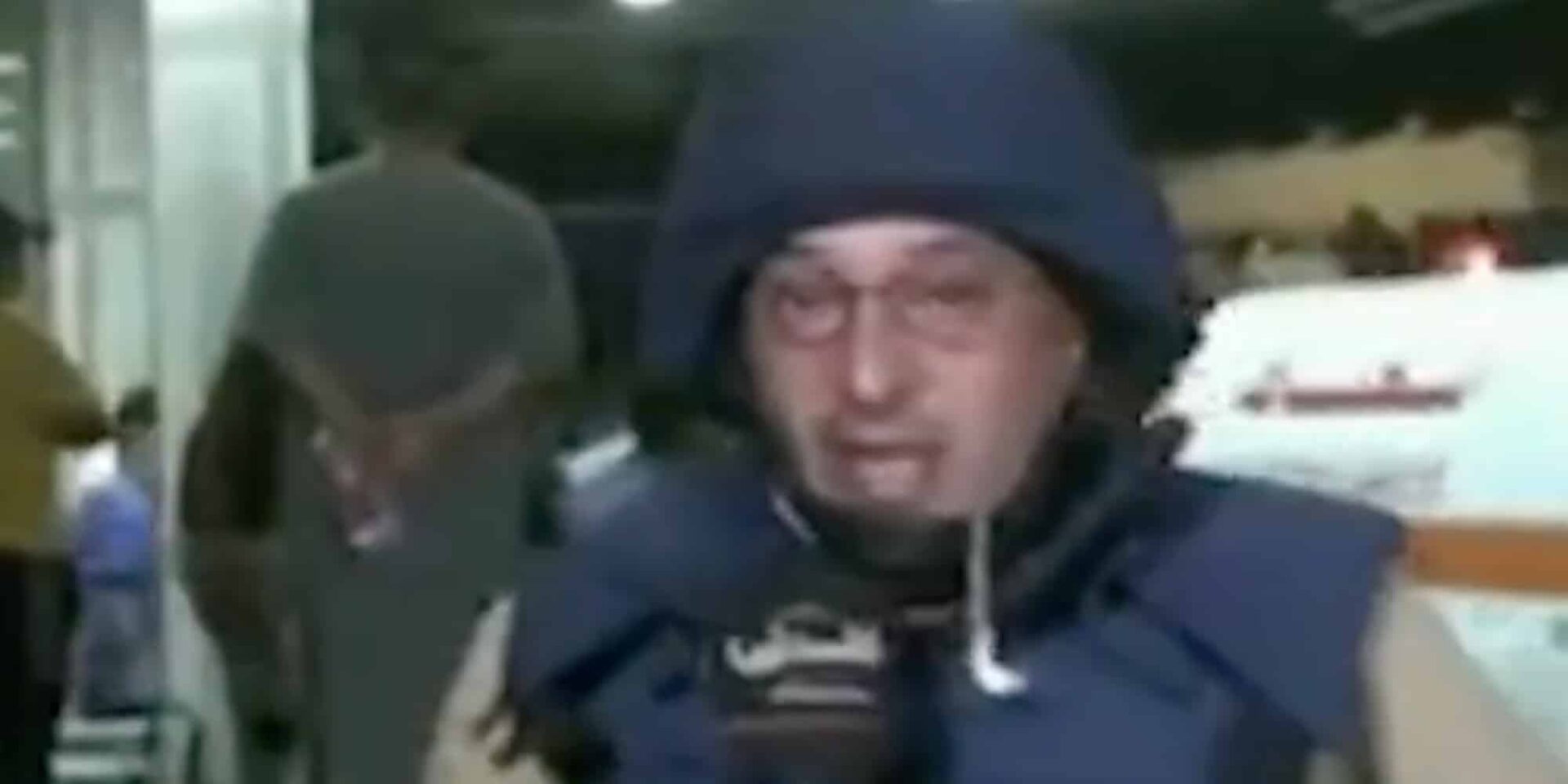 Παλαιστίνιος δημοσιογράφος στη Γάζα