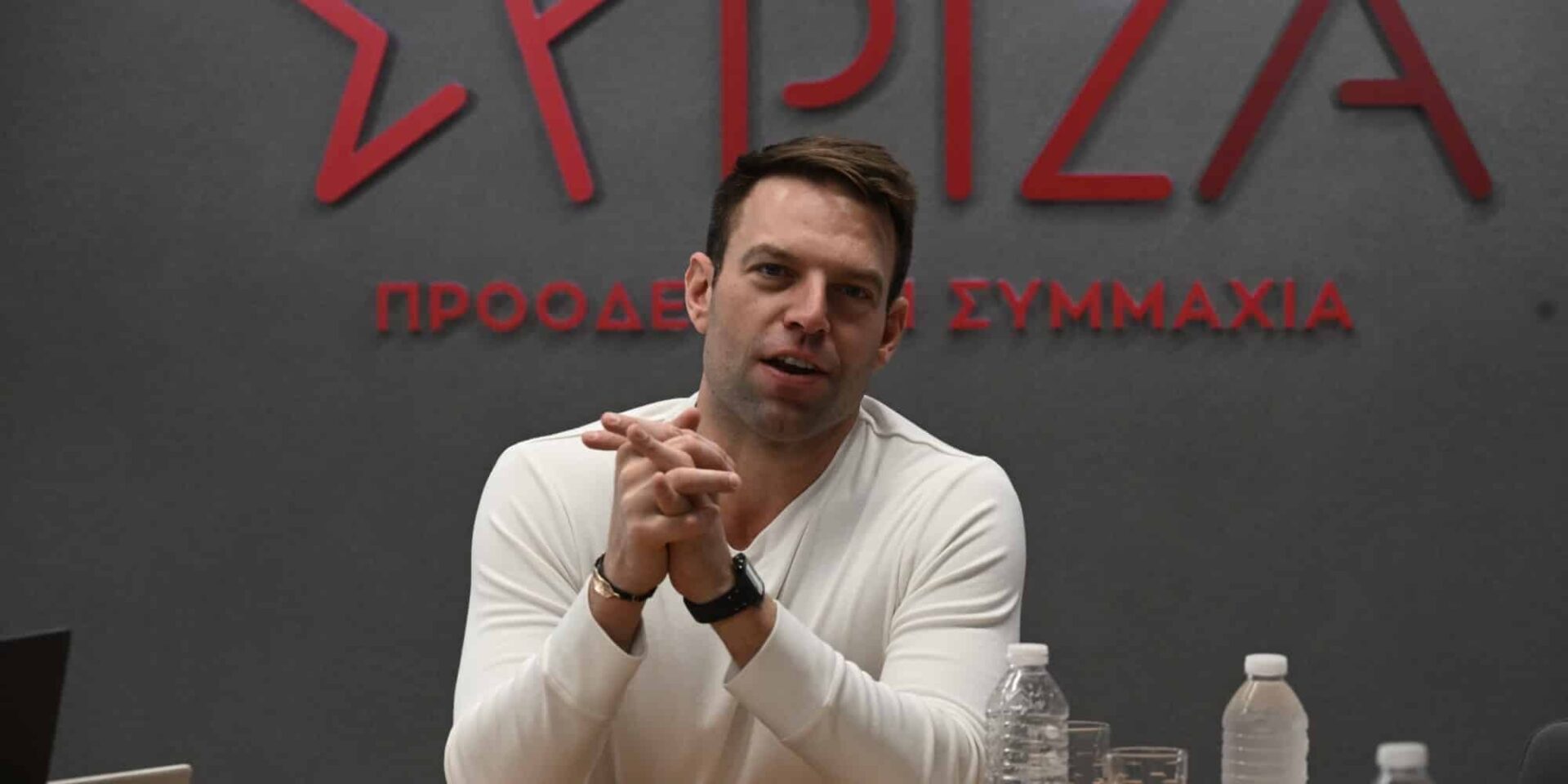 Ο Στέφανος Κασσελάκης στο Εκτελεστικό Γραφείο του ΣΥΡΙΖΑ