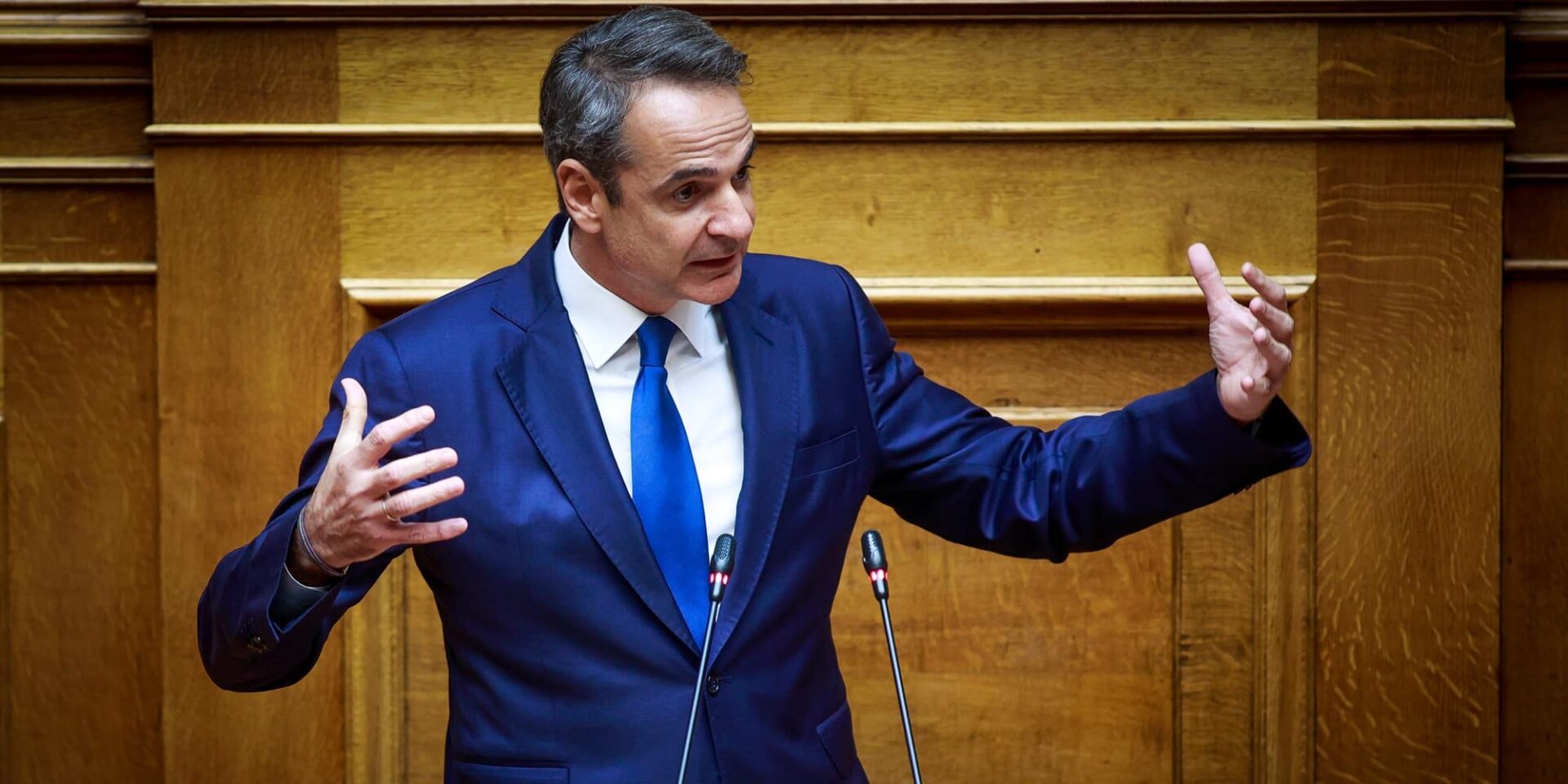 O Κυριάκος Μητσοτάκης στην Ολομέλεια της Βουλής
