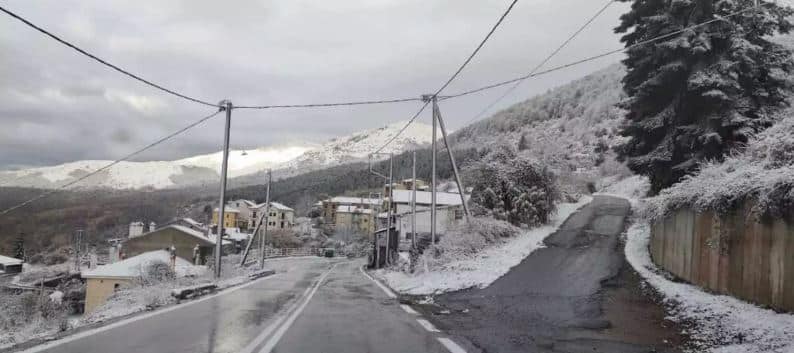 Χιόνια σε χωριό της Δυτικής Μακεδονίας