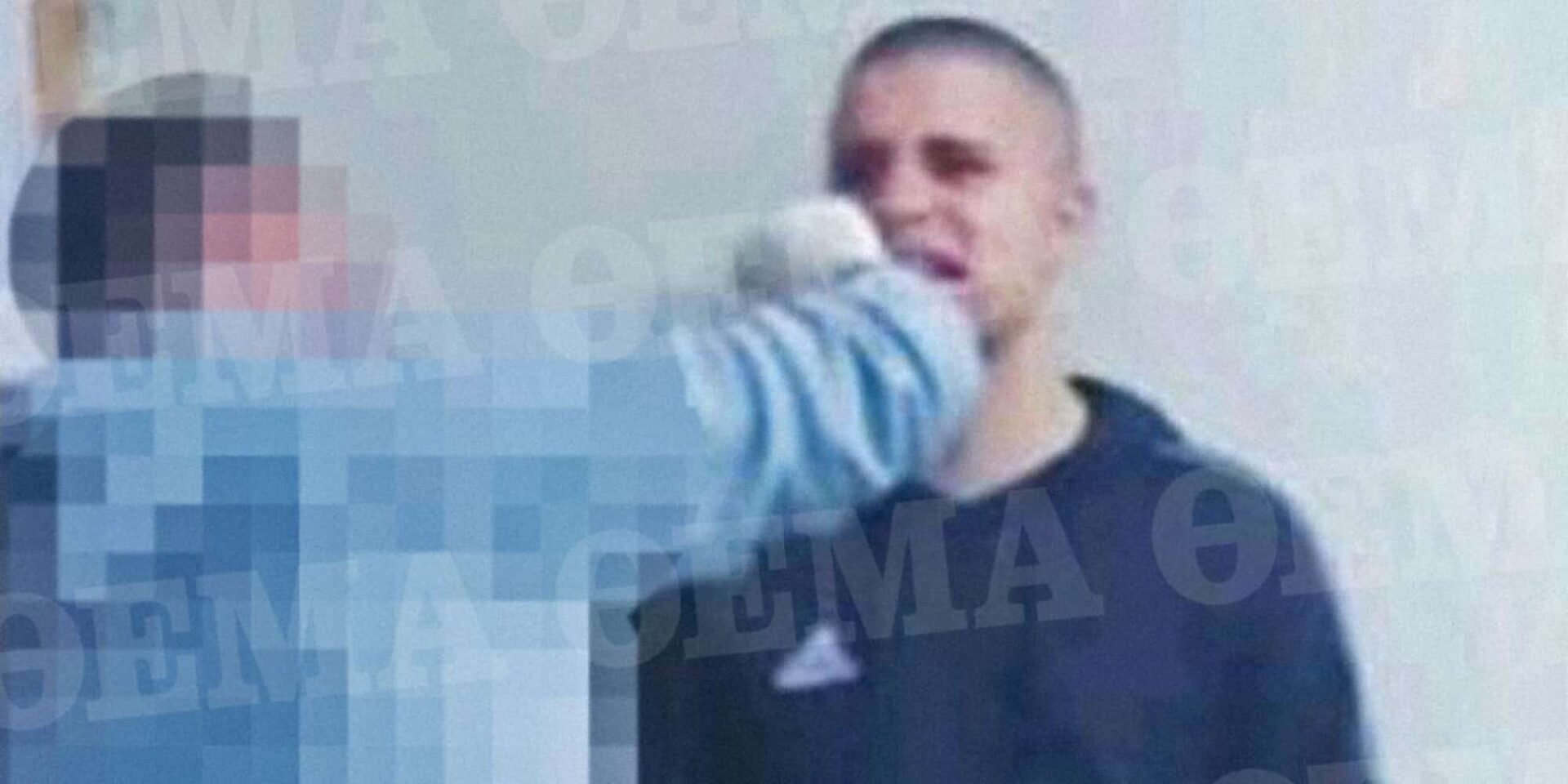 Η στιγμή που ο 18χρονος δράστης δίνει δείγμα DNA