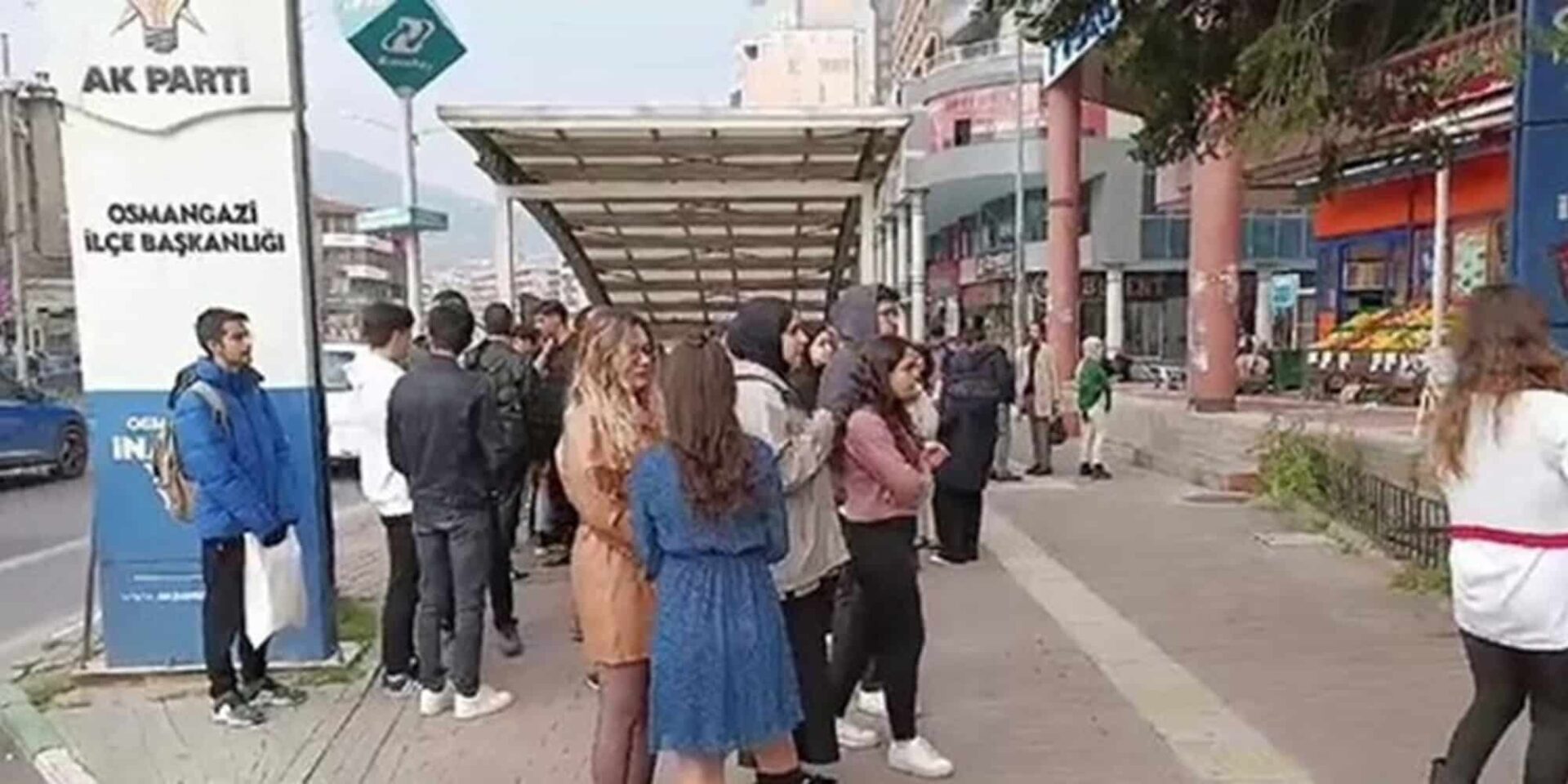 Πανικό προκάλεσε ο σεισμός στην Προύσα
