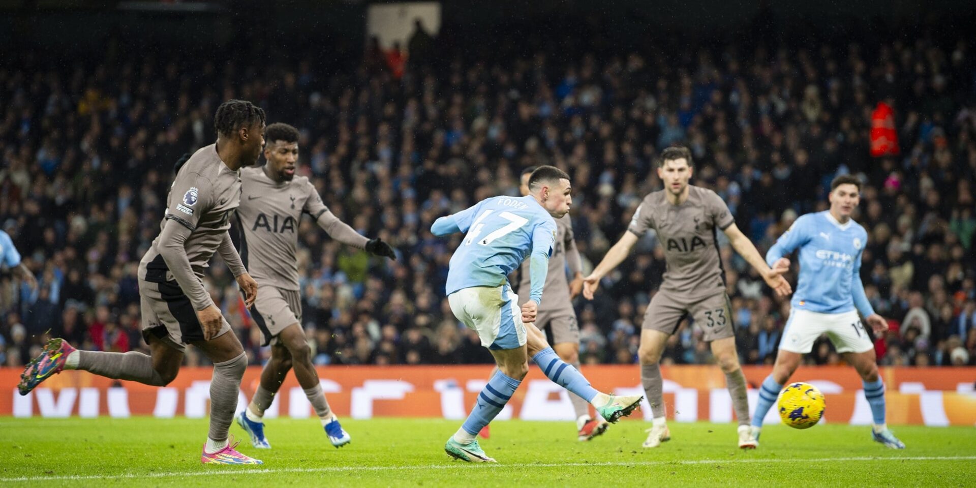 Φάση από το Μάντσεστερ Σίτι-Τότεναμ για την Premier League