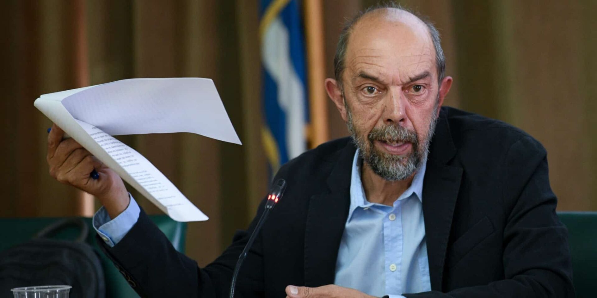 Ο Νίκος Μπελαβίλας