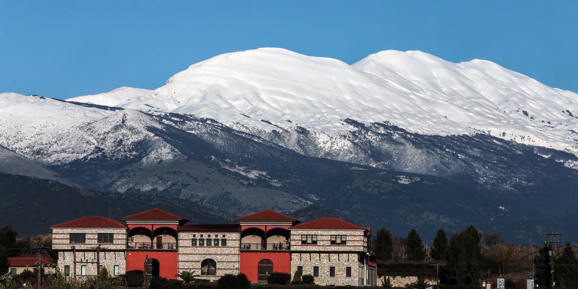 Χιονόπτωση σε βουνό στην Ελλάδα