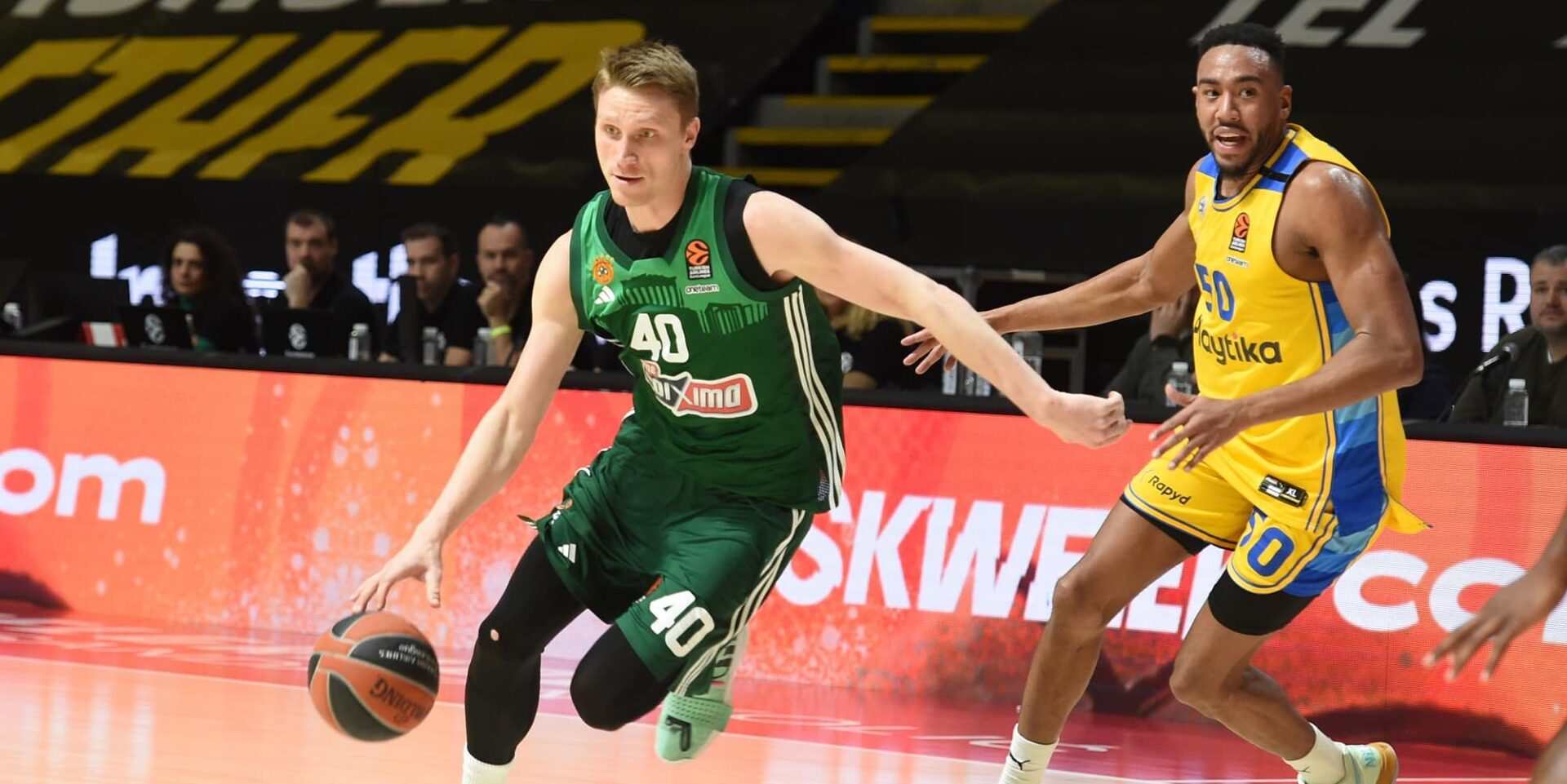 Φάση από το Μακάμπι-Παναθηναϊκός για τη Euroleague
