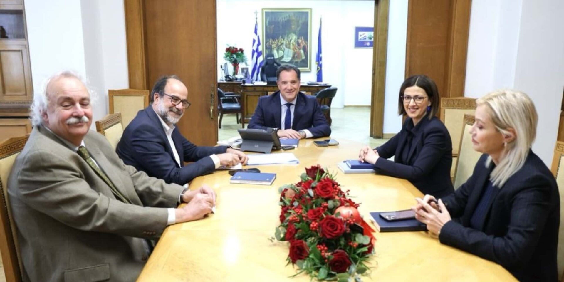 Ο Γεωργίαδης συναντήθηκε με τους επικεφαλείς του ΕΟΔΥ για την πορεία του κορονοϊού στην Ελλάδα