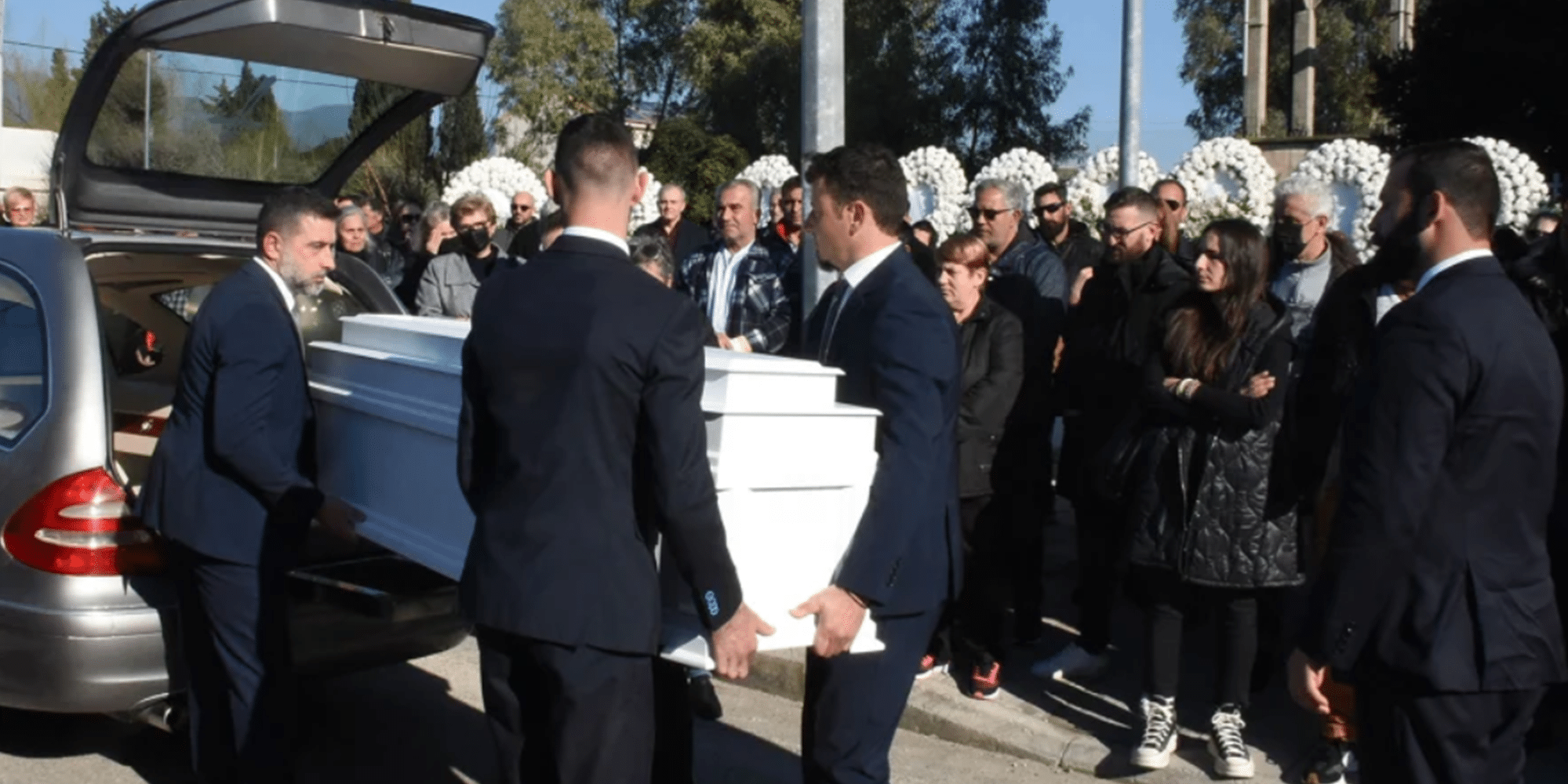 Η κηδεία του Μπάμπη Κούτσικου στο Μεσολόγγι