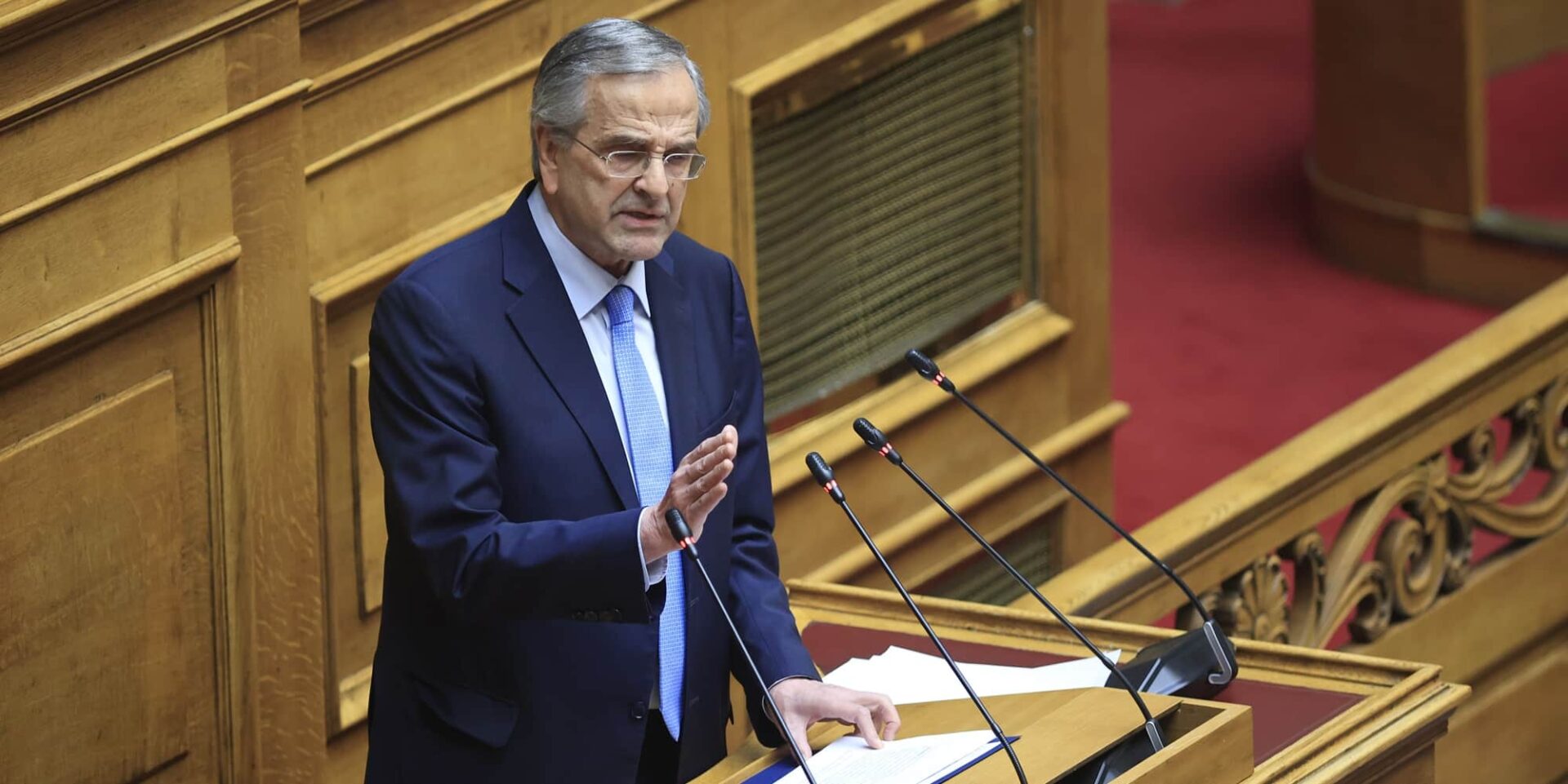 Ο Αντώνης Σαμαράς στη Βουλή