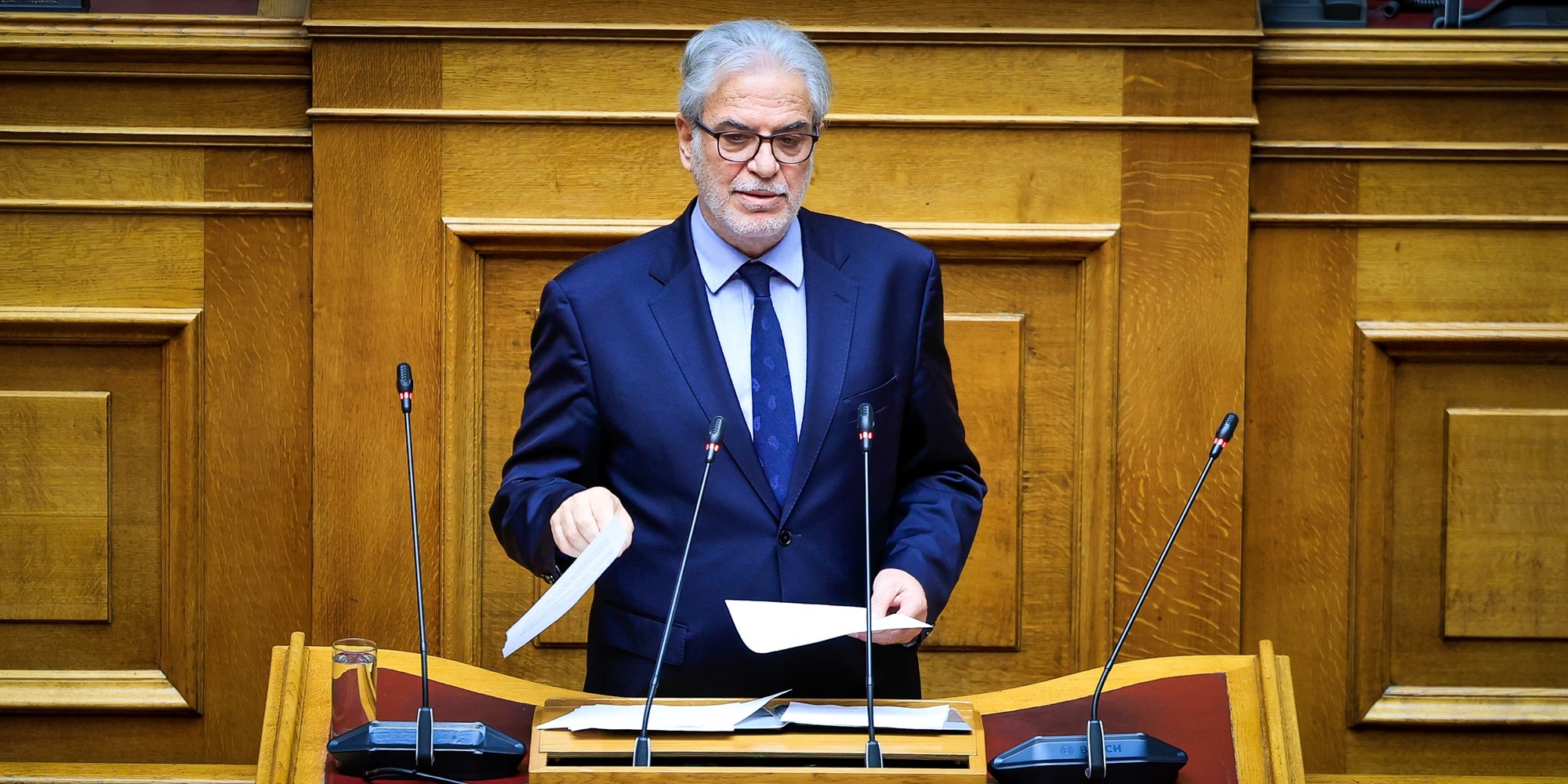 Ο Χρήστος Στυλιανίδης στη Βουλή