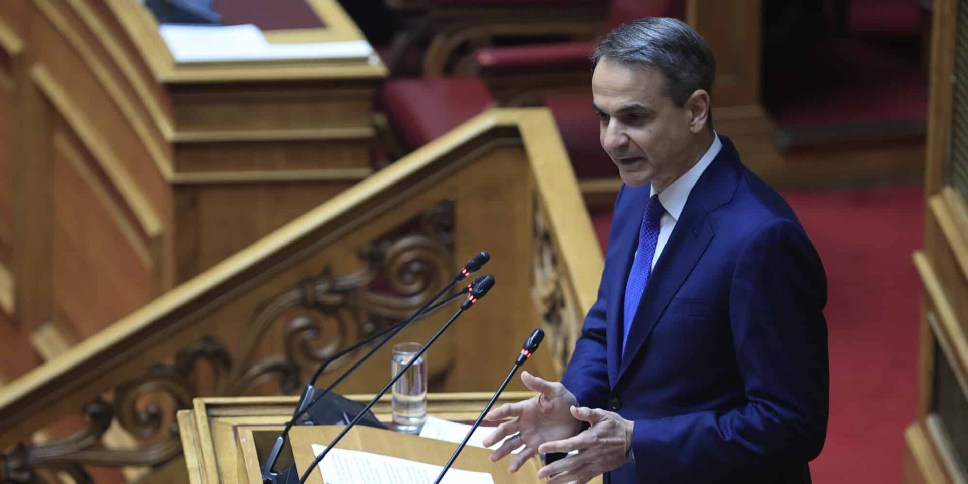 Ο Κυριάκος Μητσοτάκης στην Ολομέλεια της Βουλής