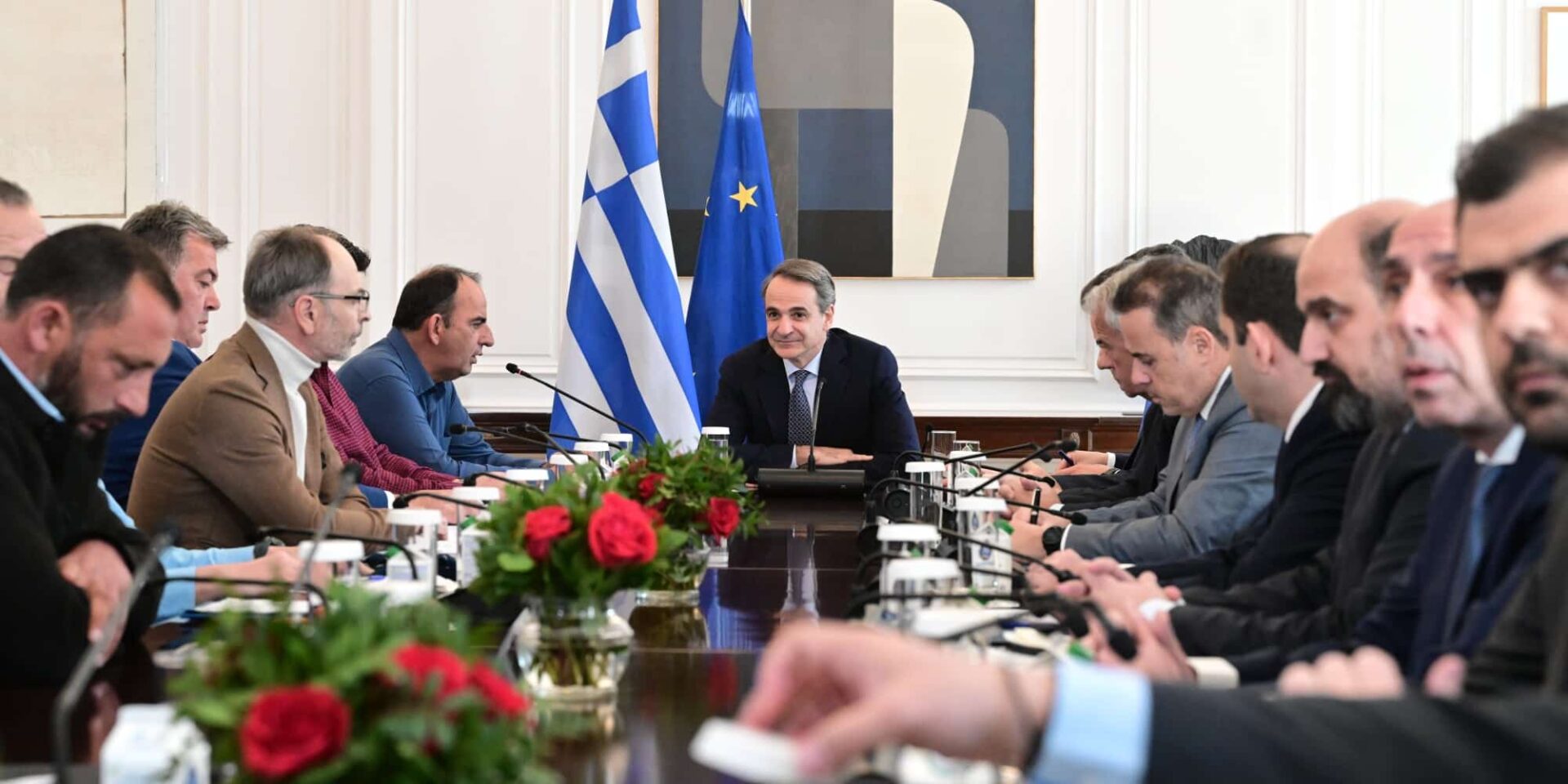 Ο Κυριάκος Μητσοτάκης στη συνάντηση με τους αγρότες