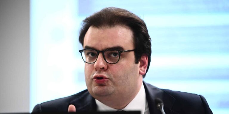 Πιερρακάκης: «Θα επανασχεδιάσουμε κάθε λεπτομέρεια στα σχολεία- Οι αλλαγές θα είναι συνεχείς σε όλη την τετραετία»