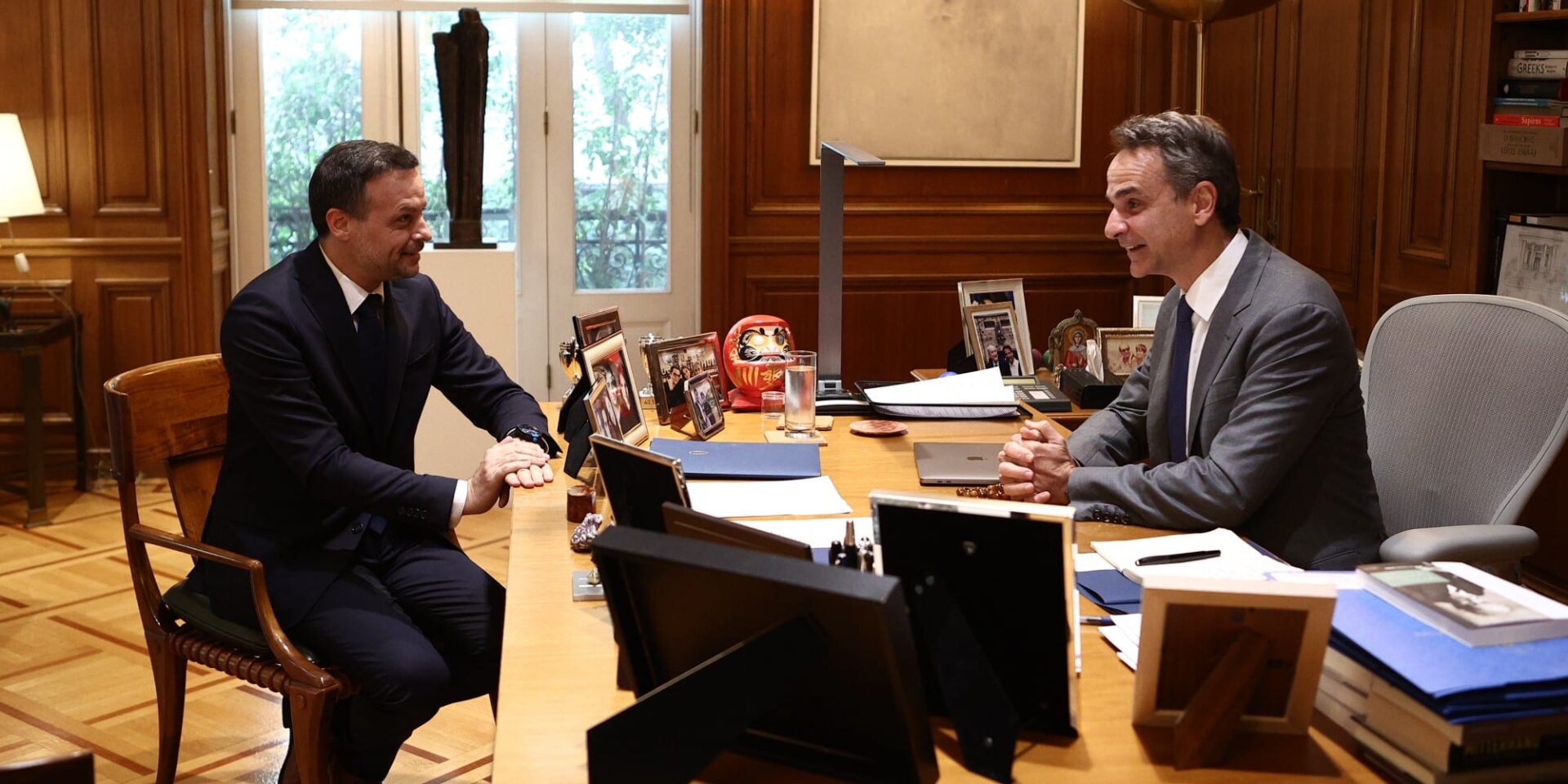 Ο Χάρης Δούκας με τον Κυριάκο Μητσοτάκη