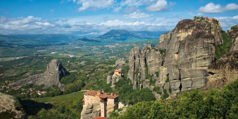 «Thessaly & Evros Pass 2024»: Ανοίγει σήμερα η πλατφόρμα για αιτήσεις – Τα κριτήρια