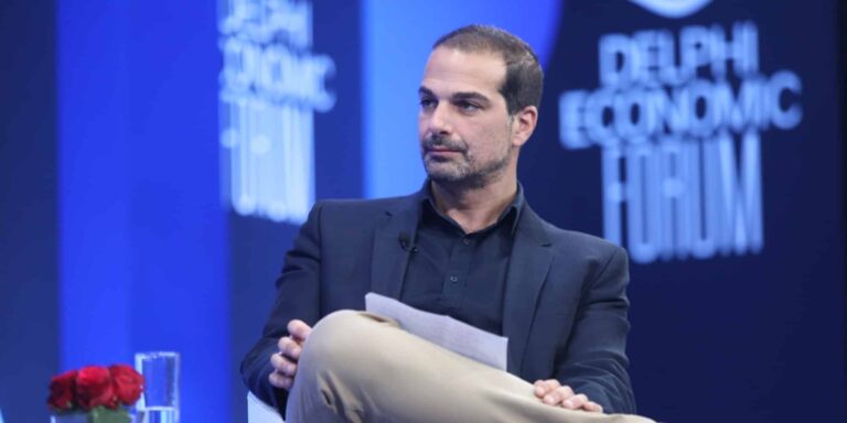 Σακελλαρίδης: «O Τσίπρας έχει καεί – Δεν θα βγει μπροστά»