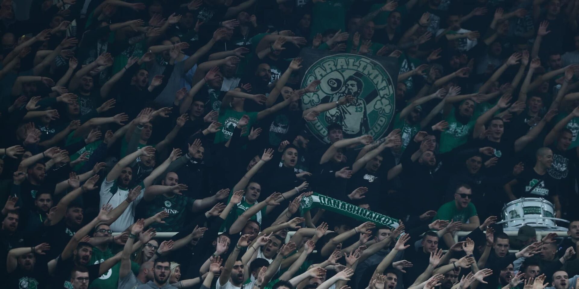 Οπαδοί του Παναθηναϊκού σε αγώνα της Euroleague
