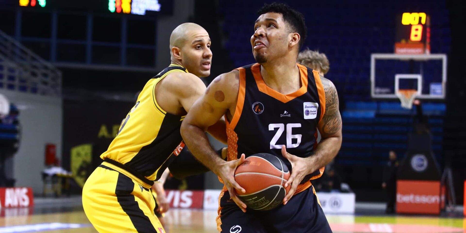 Φάση από το ΑΕΚ-Προμηθέας Πάτρας για τη Basket League