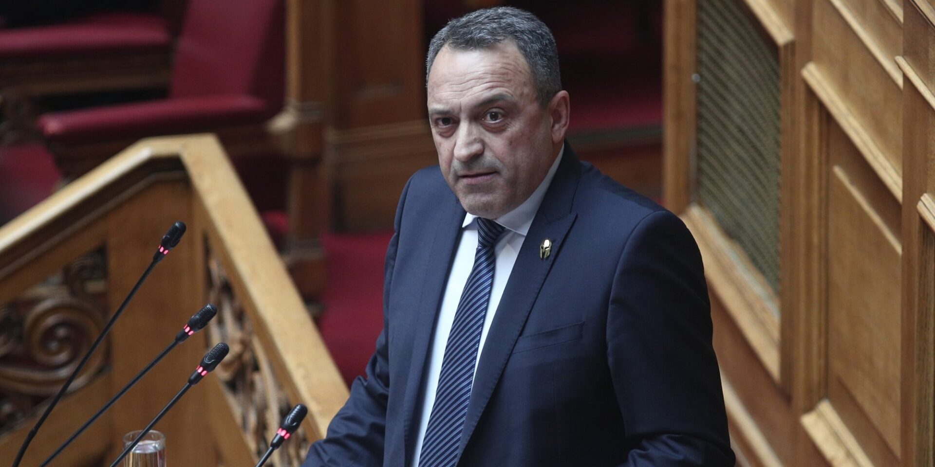 Ο Βασίλης Στίγκας στη Βουλή